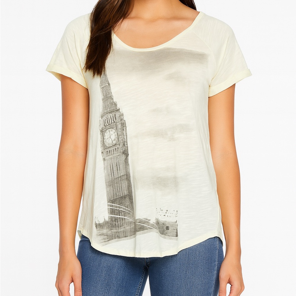 NWOT | Mango London Graphic Tee